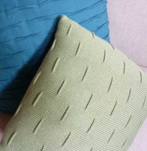 One Piece Square Pillow - Dynamic Pattern