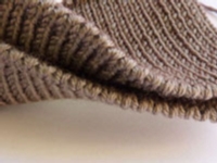 Broken Toe Cast On for smooth ribbing edges in machine knitting