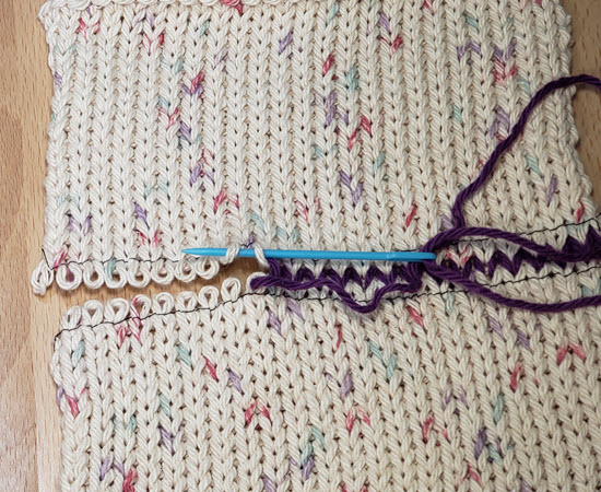 Demonstration of Kitchener Stitch in machine knitting