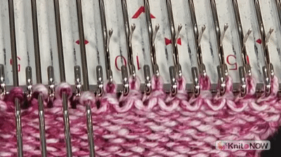 Animated demonstration of the Knit-wrap-Knit method in machine knitting Animated demonstration of Knit-wrap-Knit in machine knitting