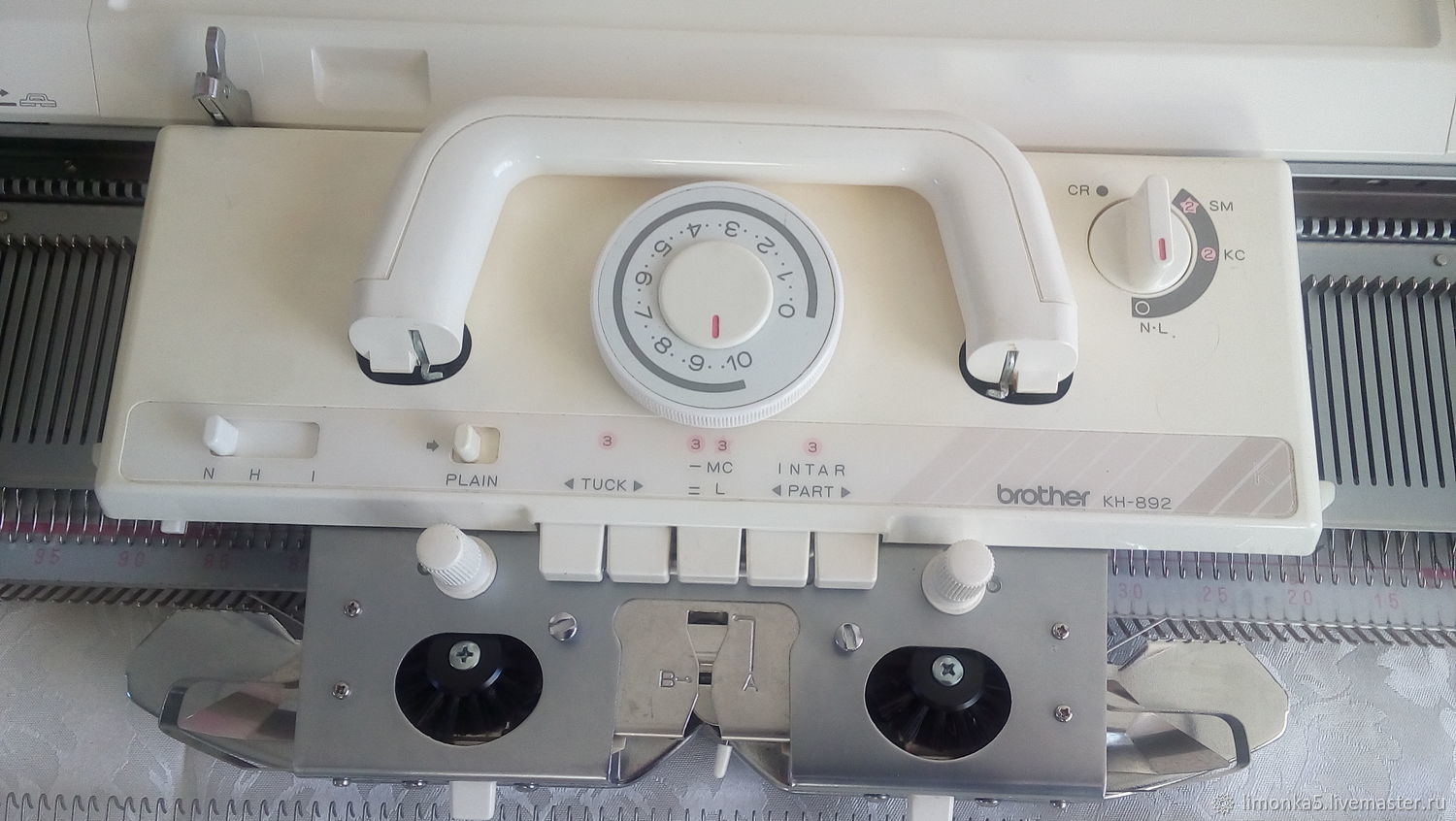 KH892 Brother Knitting Machine KnitItnow.com