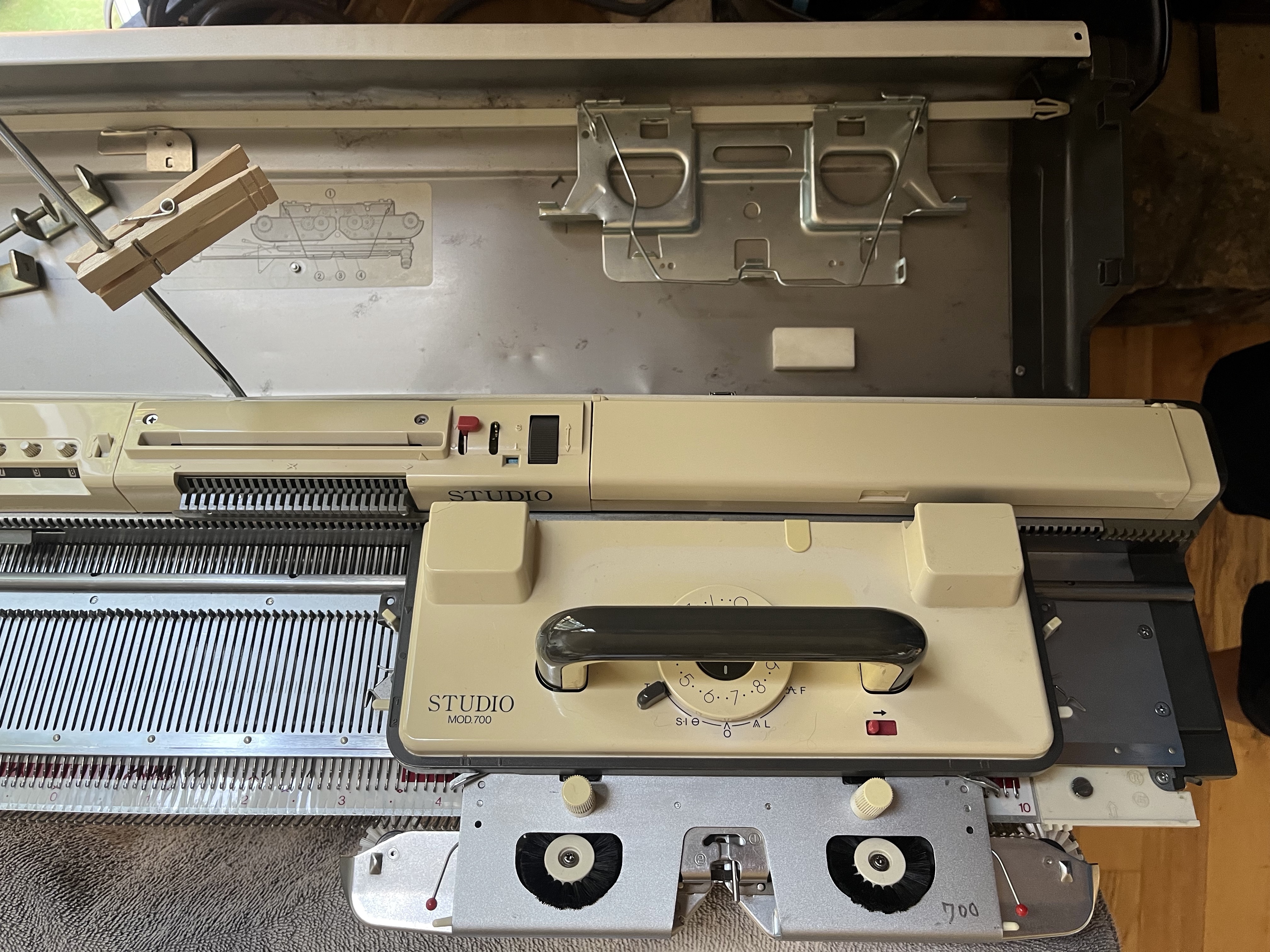 Singer SK700 and SRP50 ribber