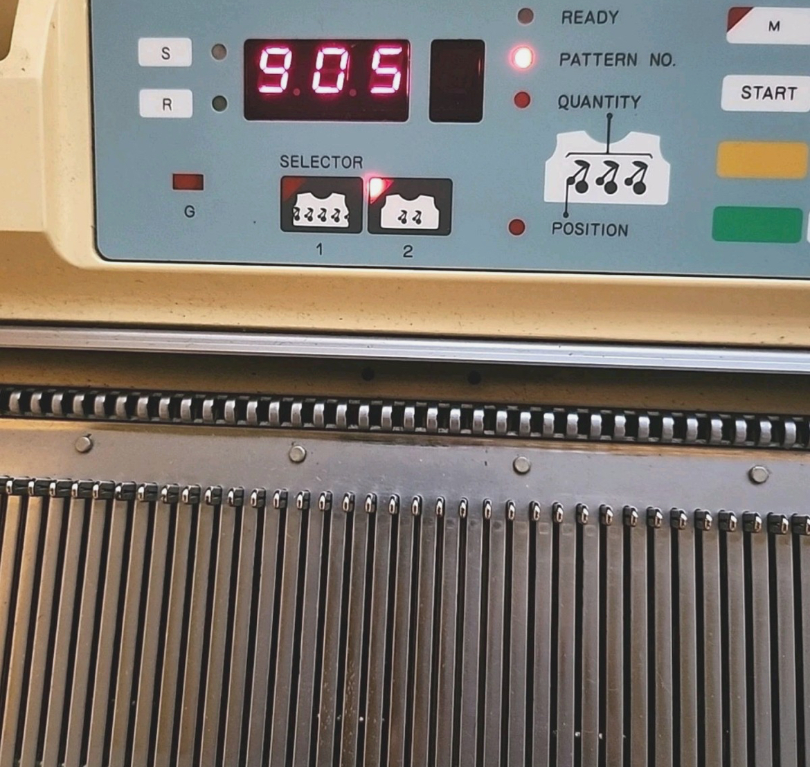 Brother Electroknit KH-930E with Ribber