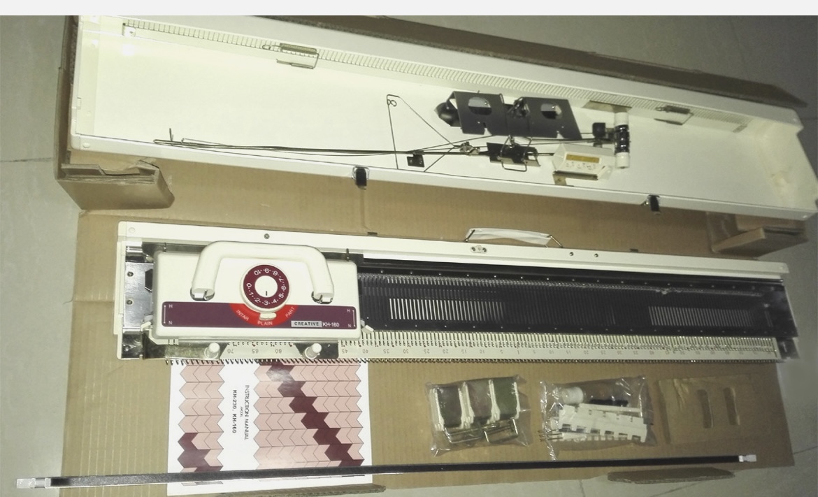 KH 160 Knitting Machine and Ribber. KH160 6mm Mid Gauge Knitting Machine with Ribber Attachment