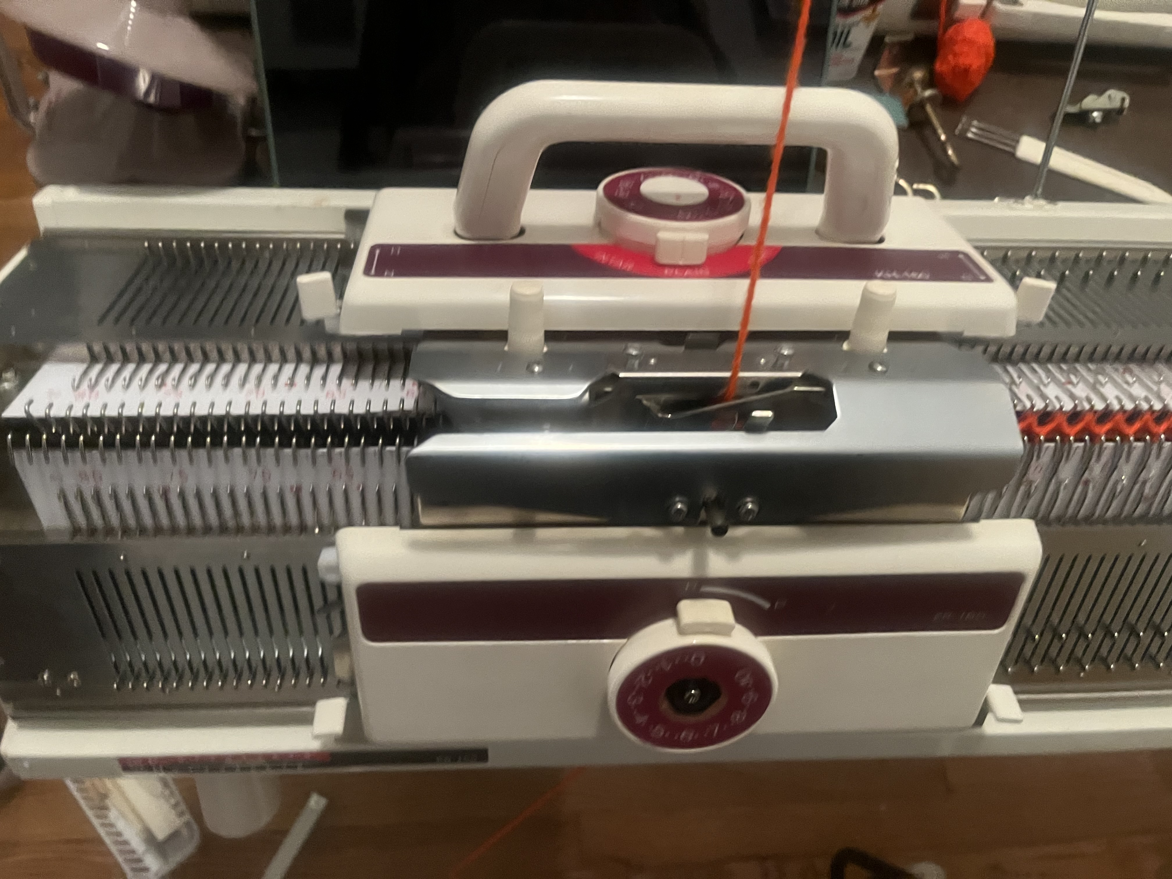 KH 160 Knitting Machine and Ribber. KH160 6mm Mid Gauge Knitting Machine with Ribber Attachment