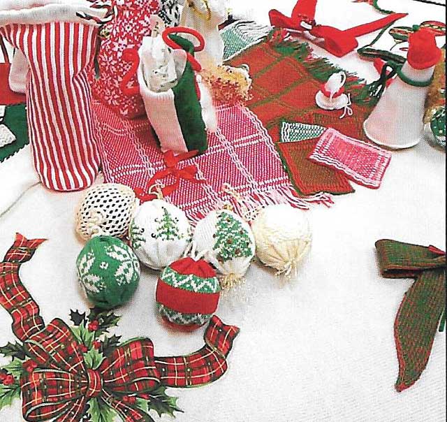 Christmas Crafts by Eileen Montgomery